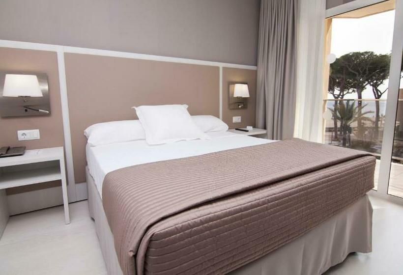اتاق استاندارد با چشم‌انداز استخر, Estival Centurion Playa