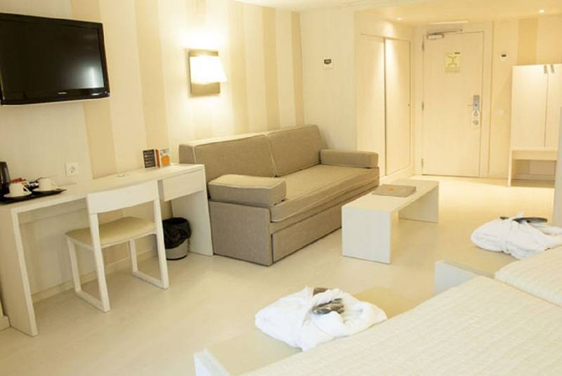 سوییت جونیور, Estival Centurion Playa