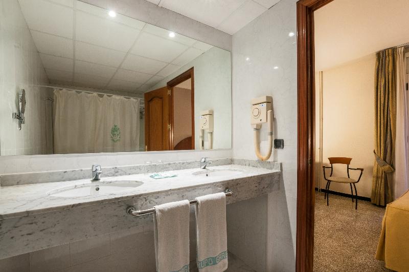 غرفة قياسية, Gaudi