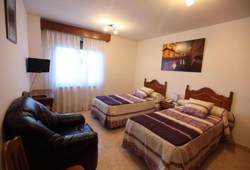 Номер Стандарт, Hostal San Blas