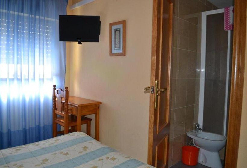 标准单人间, Hostal Al Qazeres