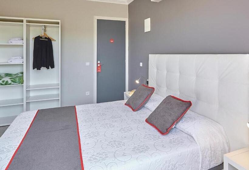 Семейный Номер, Hostal Mas Ferrer