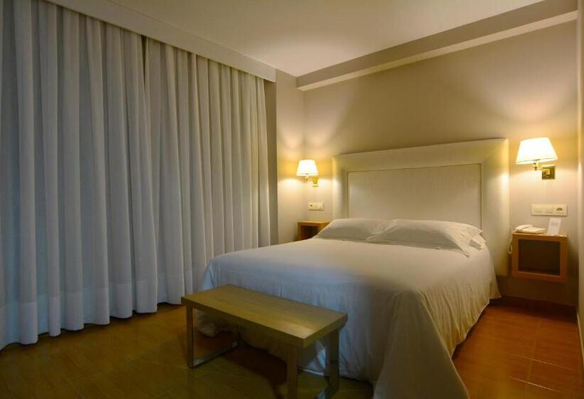Quarto Estandar, Jucamar