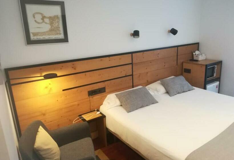 デラックスルーム, Pension La Perla