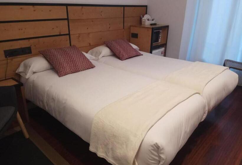 デラックスルーム, Pension La Perla