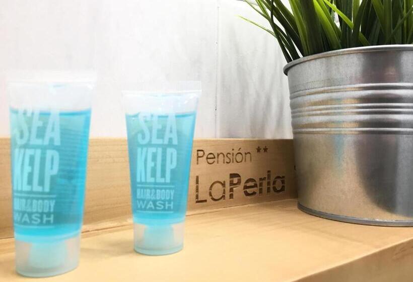 エコノミールーム, Pension La Perla