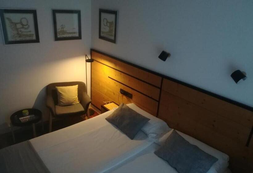 デラックスルーム, Pension La Perla