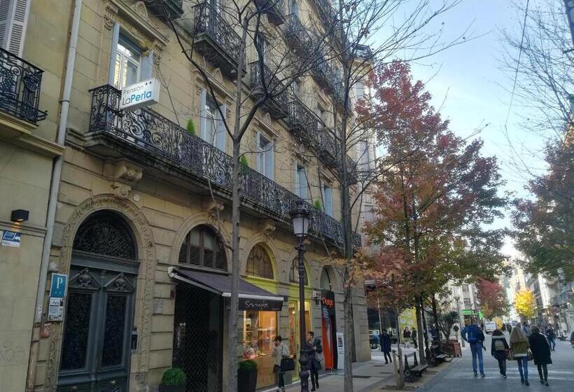 Balkonlu Standart Oda, Pension La Perla