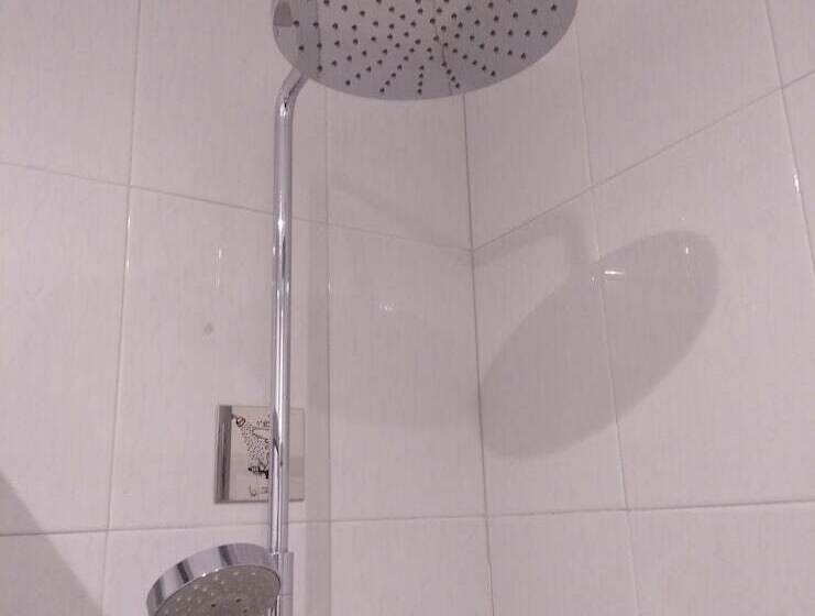 Balkonlu Standart Oda, Pension La Perla