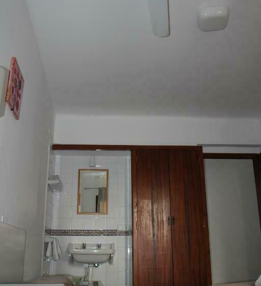 스탠다드 룸 공동 욕실, Hostal Las Nieves