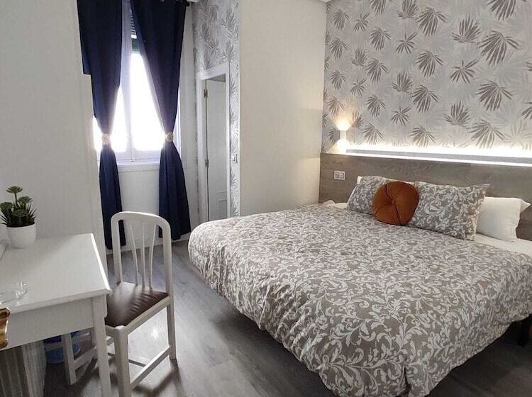 اتاق استاندارد, Hostal Alfaro
