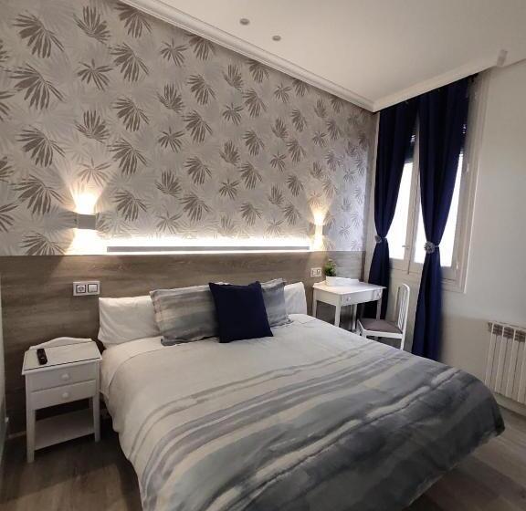 اتاق استاندارد, Hostal Alfaro