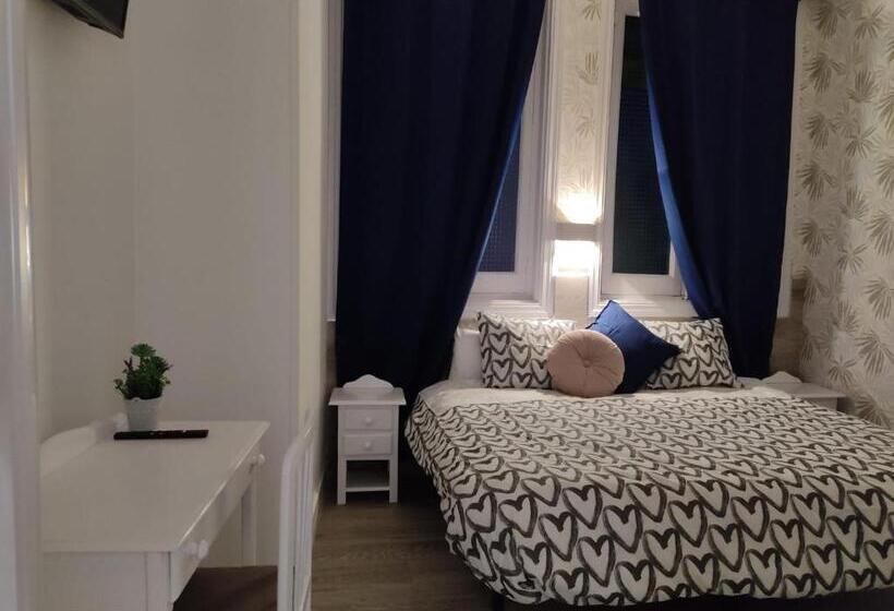 اتاق استاندارد, Hostal Alfaro
