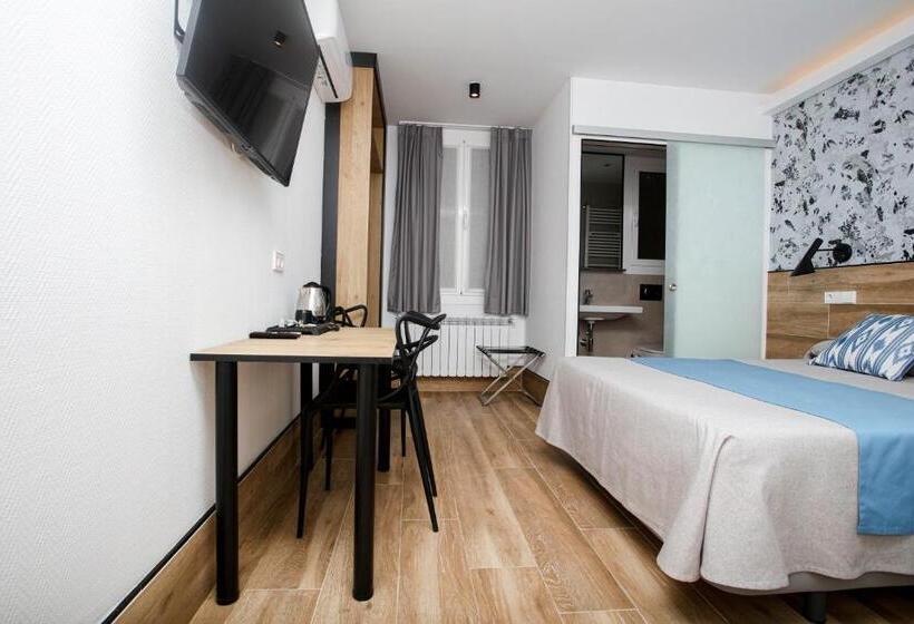 اتاق استاندارد, Hostal Castilla Ii Puerta Del Sol