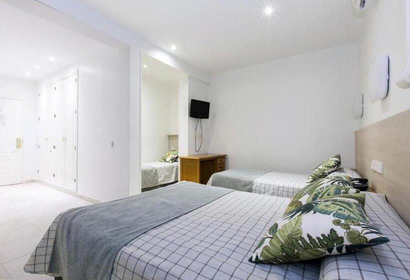 اتاق استاندارد سه نفره, Hostal Castilla Ii Puerta Del Sol