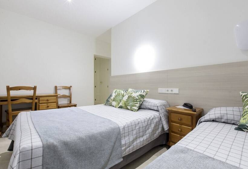 اتاق استاندارد, Hostal Castilla Ii Puerta Del Sol