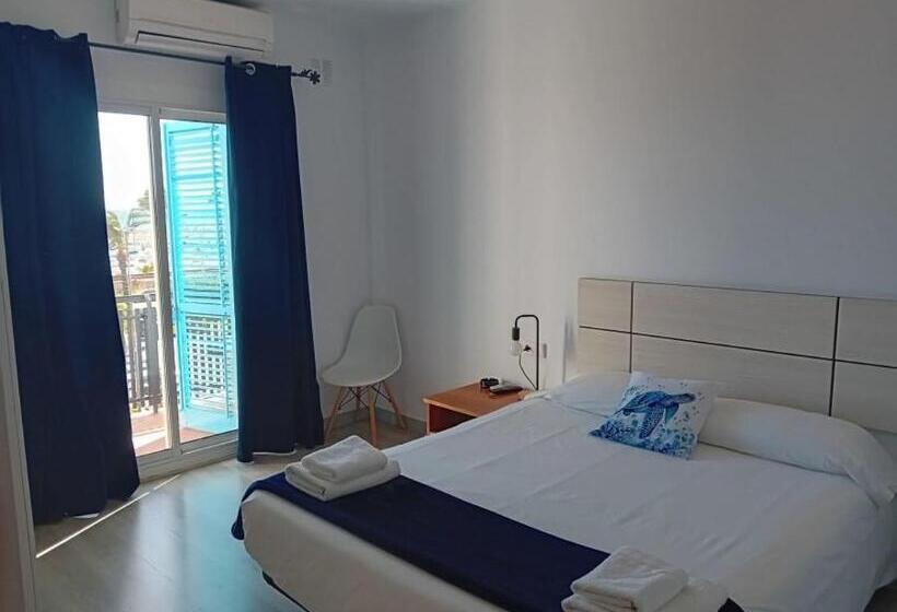 آپارتمان 1 خوابه با تراس, Hostal Santa Gemma