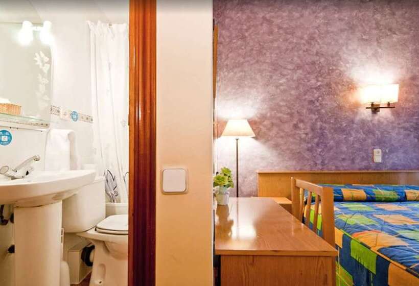 اتاق استاندارد, Hostal Oporto