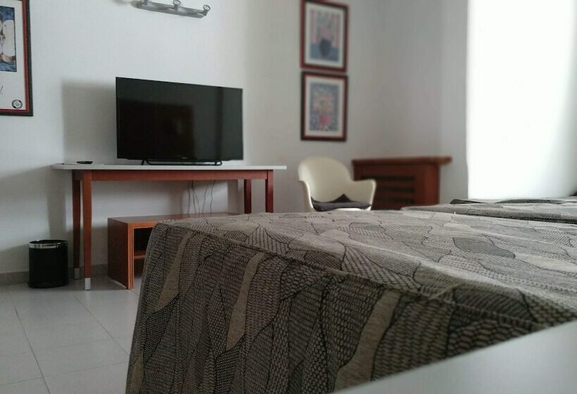 Quarto Estandar, Oasis Plaza