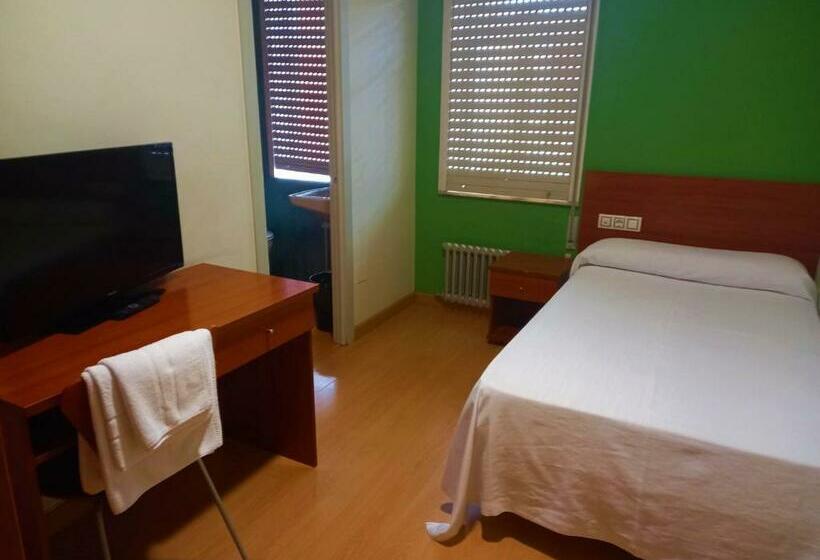 اتاق استاندارد یک نفره, Pension San Roque