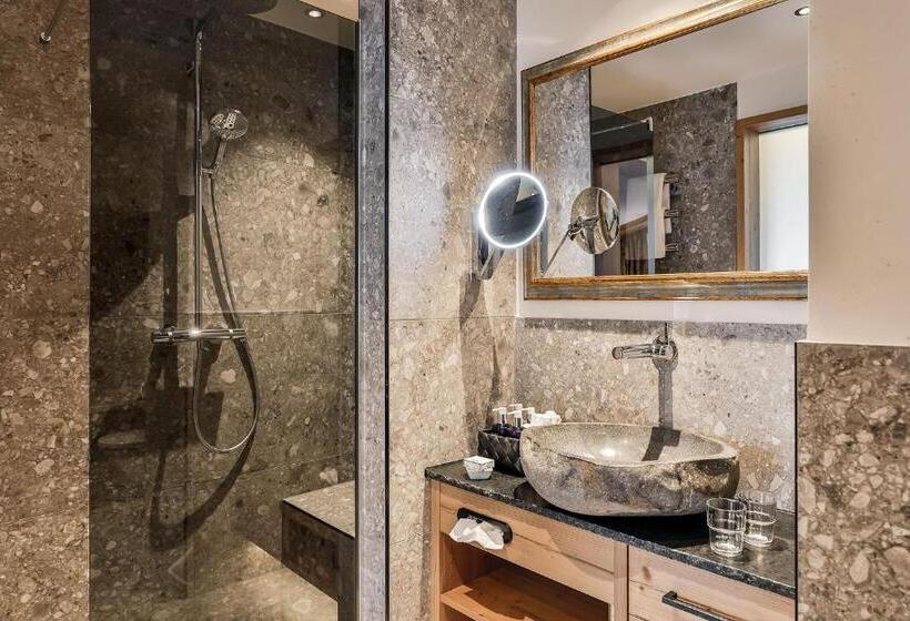 Полулюкс с Балконом, Superior Hotel Tirolerhof   Zell Am See