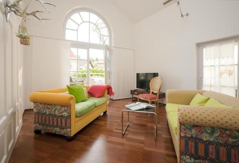 سوئیت راحتی, Seehotel Hubertushof
