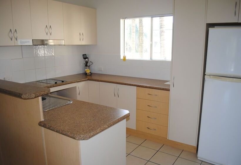 Апартаменты 2 Спальни, Bay Village Tropical Retreat & Apartments