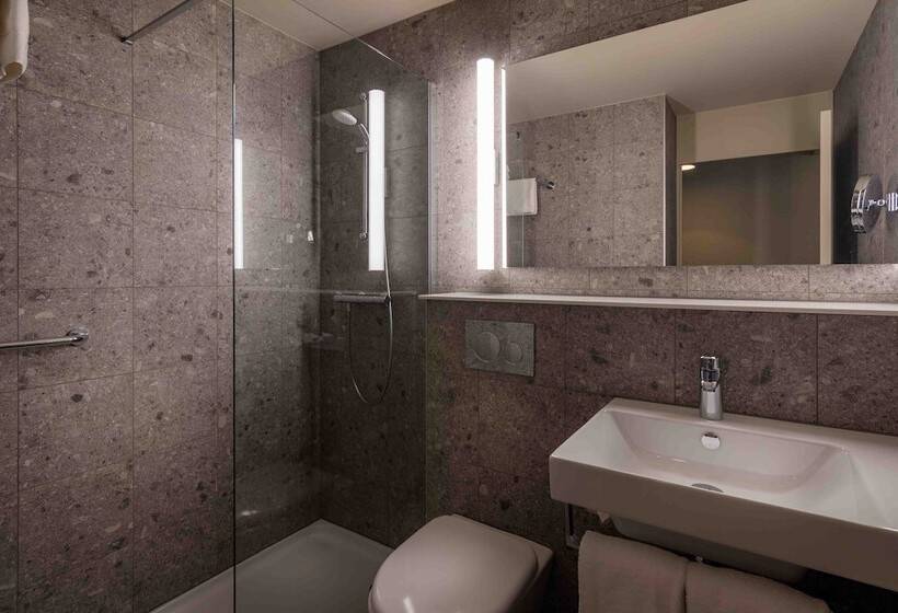 اتاق استاندارد, Holiday Inn Hotel Brussels Airport, An Ihg
