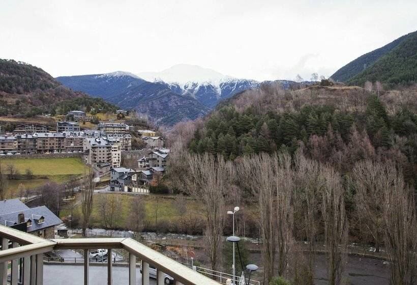 اتاق سوپریور چهار تخته, Marco Polo