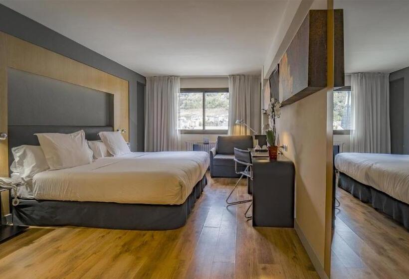 اتاق کلاسیک سه تخته, Roc Blanc Hotel & Spa
