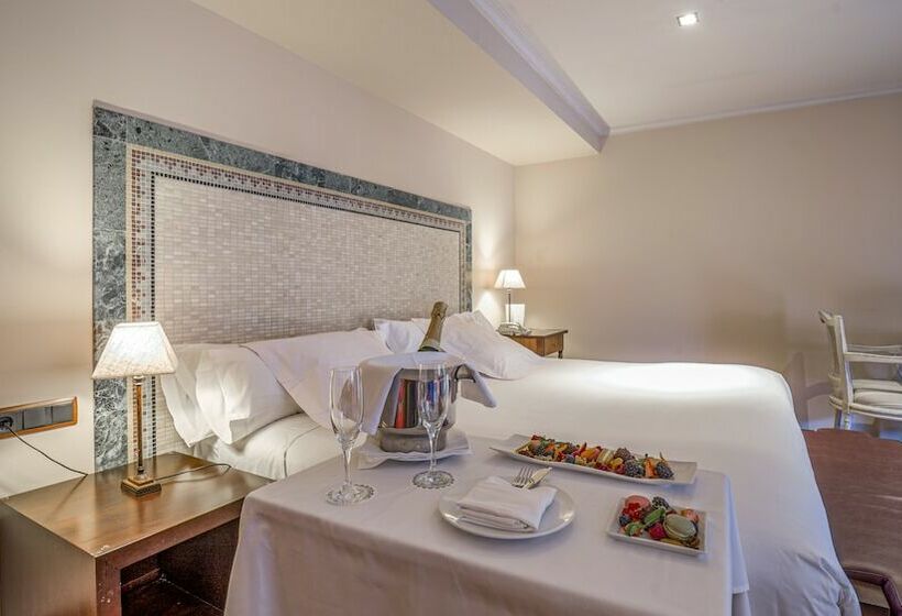 سوییت جونیور, Roc Blanc Hotel & Spa