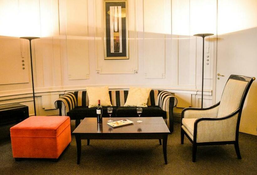 اتاق استاندارد, Savoy