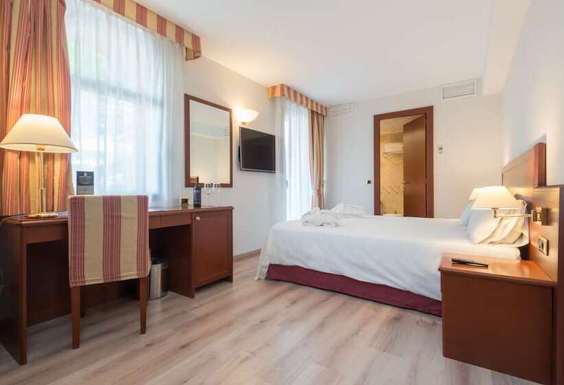 اتاق استاندارد, Spa Termes Carlemany