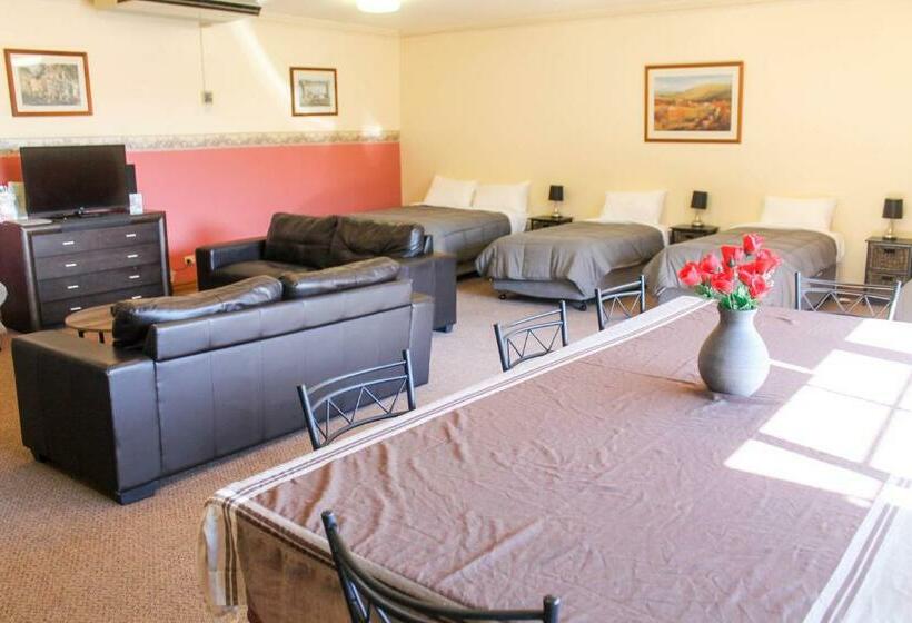 패밀리 룸, St. Georges Motor Inn