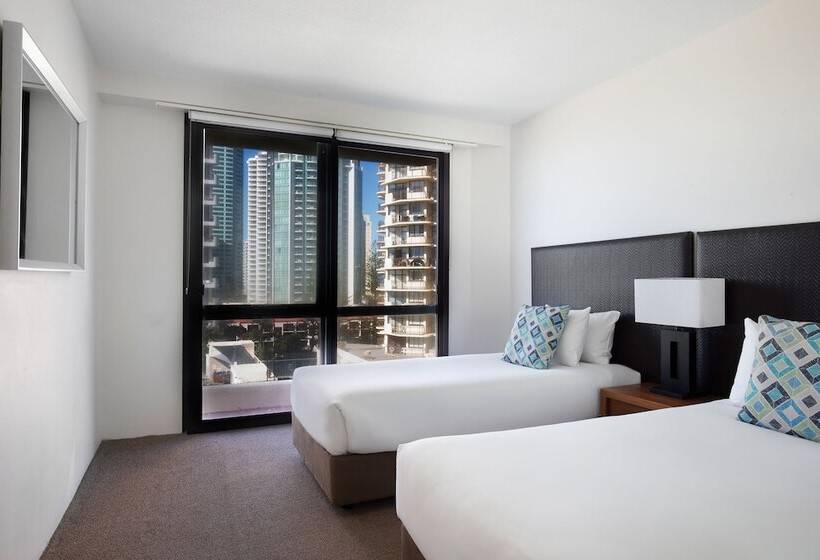 Апартаменты 3 Спальни, Paradise Centre Apartments