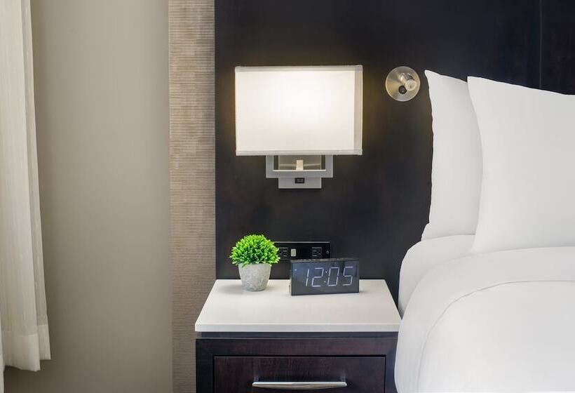 اتاق استاندارد, Crowne Plaza Kitchener Waterloo, An Ihg