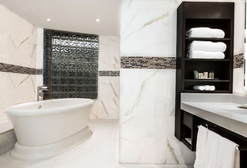 Президентский Люкс, Hilton Toronto/markham Suites Conference Centre & Spa