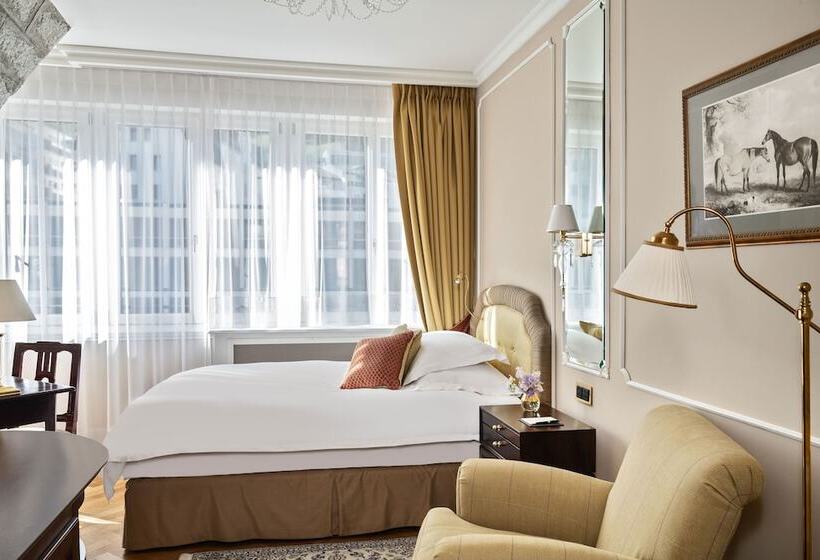 اتاق سوپریور یک تخته, Badrutt S Palace Hotel St Moritz
