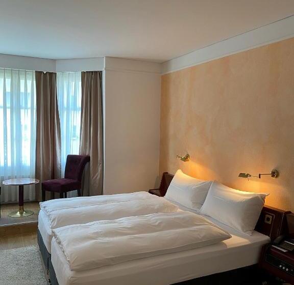 اتاق استاندارد سه نفره, Boutique City Hotel Gallo