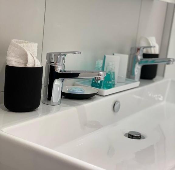اتاق استاندارد سه نفره, Boutique City Hotel Gallo