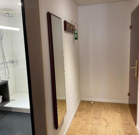 اتاق استاندارد سه نفره, Boutique City Hotel Gallo