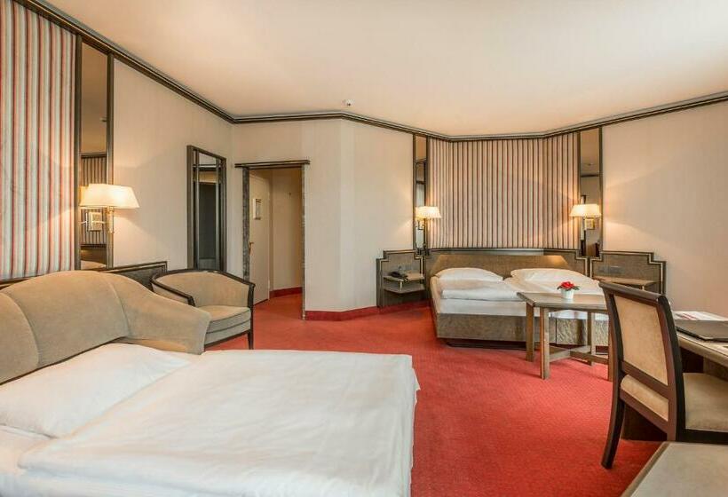 اتاق استاندارد چهار تخته, Monopol Luzern