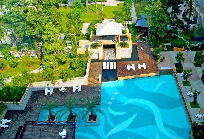 Люкс Повышенной Комфортности, Dong Fang Hotel Guangzhou