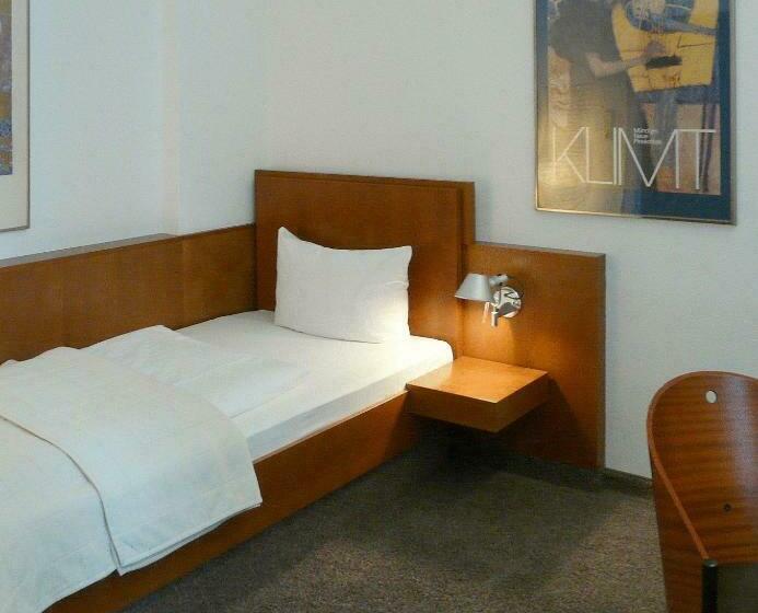 اتاق استاندارد یک نفره, Carlton Munich