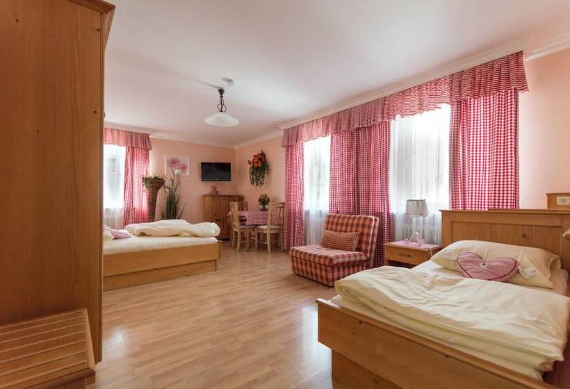 اتاق استاندارد سه نفره, Monaco