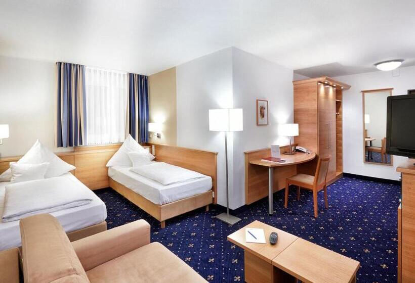 Трехместный Номер Комфорт, Zum Goldenen Ochsen Am Schlossgarten