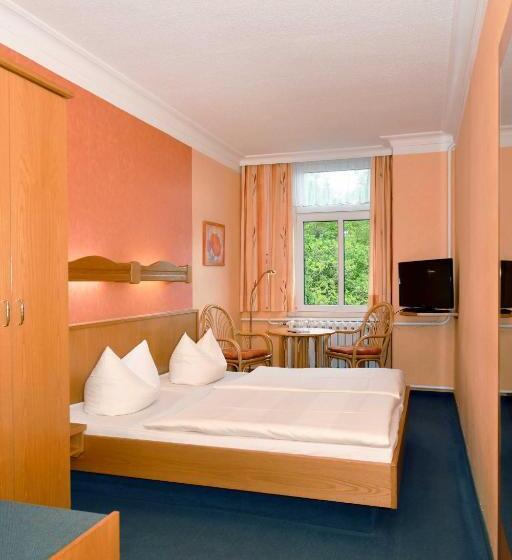 Номер Basic, Panoramahotel Wolfsberg