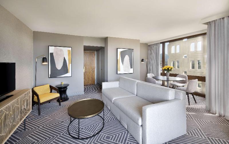 سوئیت جونیور با تخت بزرگ, Hilton Addis Ababa