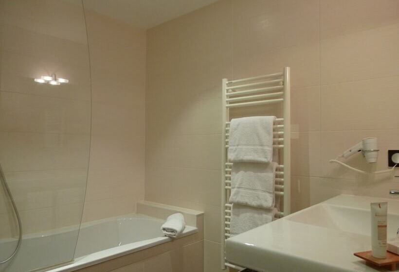 اتاق استاندارد, Hôtel Grand Monarque
