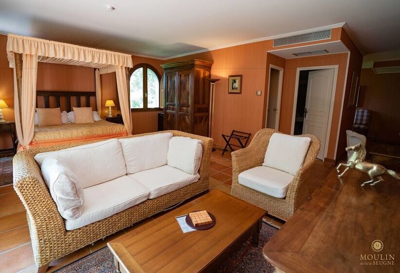 Полулюкс, Hôtel Moulin De Val De Seugne